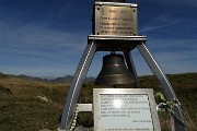 67 Campana e targhe alla Madonnina di Cima di Piazzo